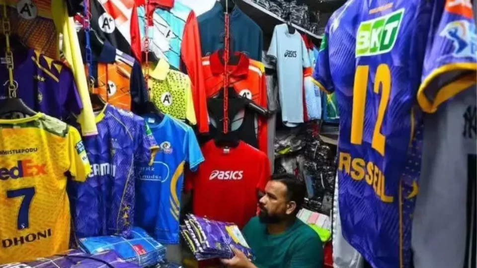 Shocking Heist! 261 IPL Jerseys Worth ₹6.5 Lakh Stolen from Wankhede Stadium